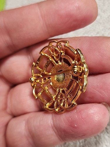 CONNEMARA Brooch Pin Green Marble Stone Gold Tone 1.25" Vtg Celtic Cross Knot - Bild 7 von 12