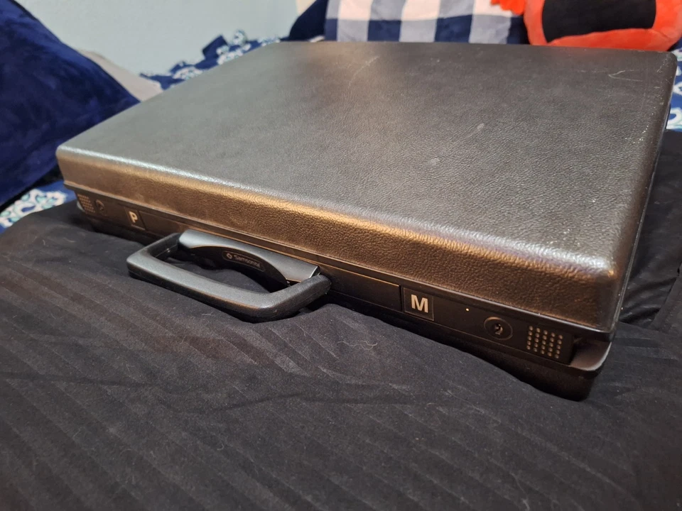 Maletín rígido oscuro vintage Samsonite Classic XL ☆☆☆☆☆ Foto 3 de 4