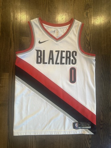 Nike DAMIAN LILLARD #0 Portland Trail Blazers Swingman Jersey Size 44 Medium