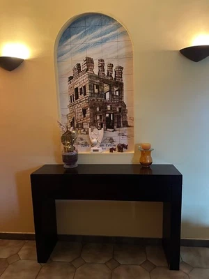 Console d'entrée, en bois avec grand tiroir et en très bonne état - Photo 1/2