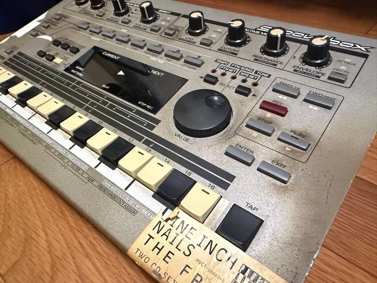 Roland Mc 303 for sale - eBay