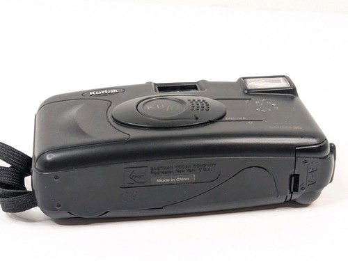 Kodak KB10 35mm Camera Point & Shoot w/Flash 1998 Tested Works - Picture 11 of 24