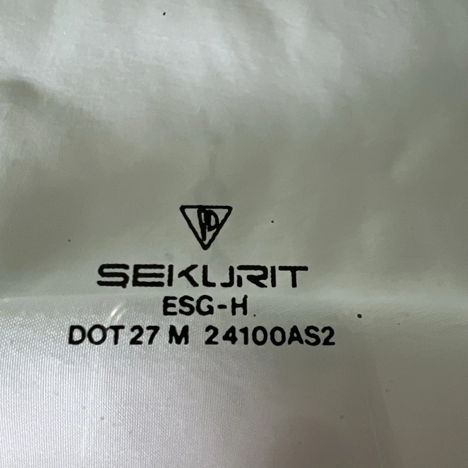 1986 To 1990 Porsche 911 930 Coupe Rear Glass Original No Scratches  Tinted  - Image 2 of 4