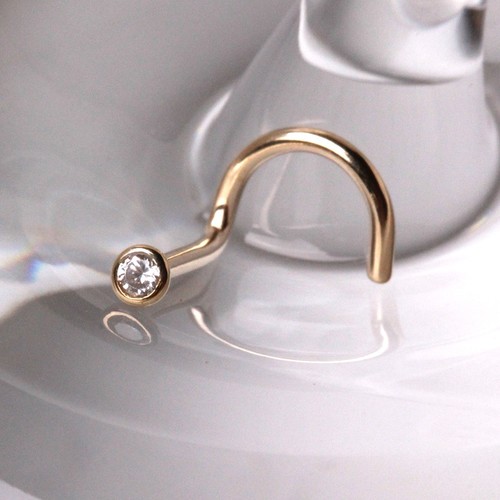 14Kt Yellow Gold Screw Nose Ring with Press Fit CZ - Picture 3 of 4
