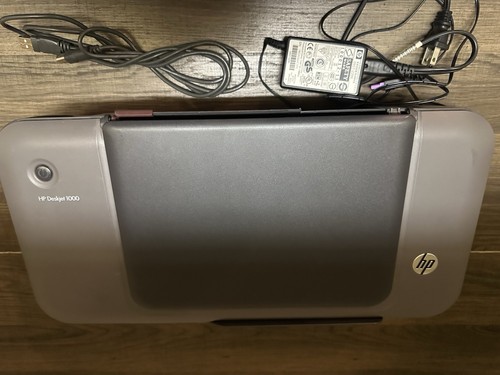 HP Deskjet 1000 Inkjet Printer;  J110A Tested Works Needs Ink Ships ASAP - Picture 4 of 4