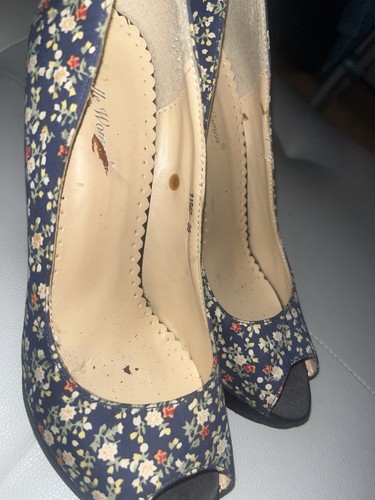 High Heels Pumps Peeptoes 38 Gebraucht Blumen Muster Plateau - Bild 11 von 15