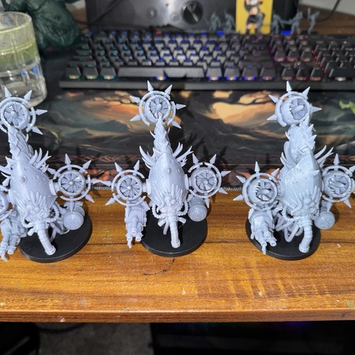 40k Death Guard Foetid Bloat-Drone primed, heavy launchers Drone x3 read details