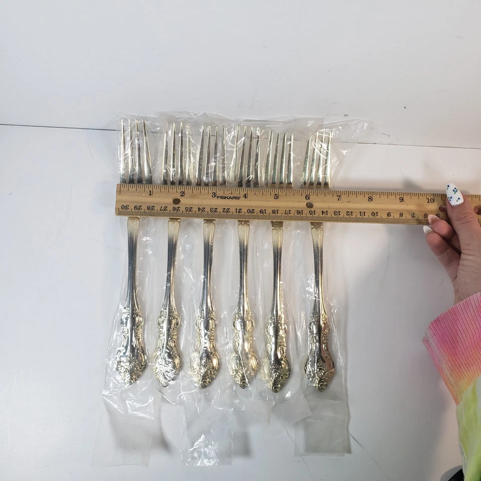 RSVP TG RXV2 Indonesia Flatware Gold Electroplate 6 Dinner Forks - Image 4 of 4