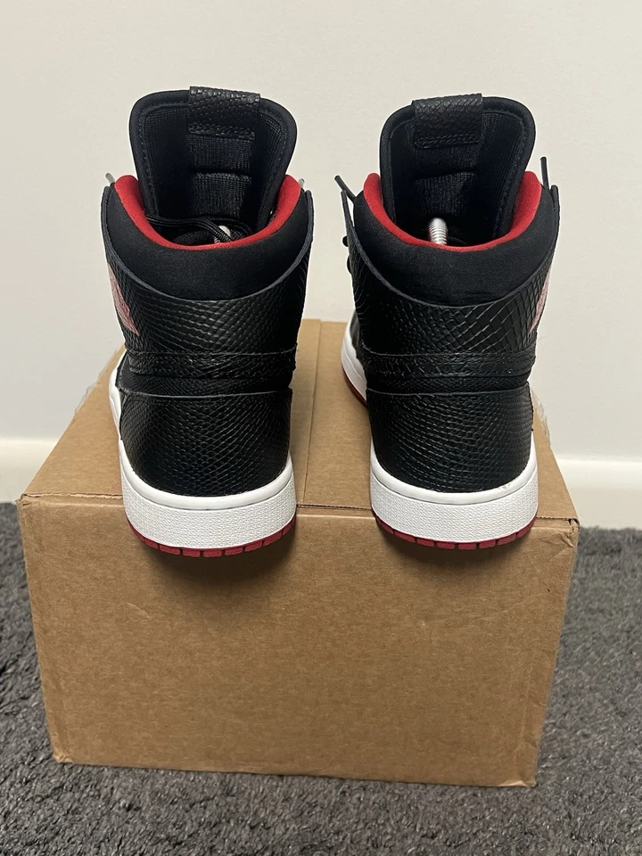 Air Jordan 1 Retro Nuevo Piel de Serpiente Alta Talla 8.5 (¡RARO!) Foto 4 de 4