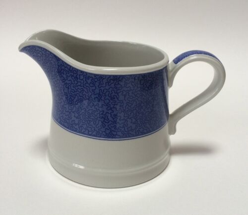 Spode England Vermicelli Blue Creamer S 3637-Z 11 Ounce - Picture 1 of 4
