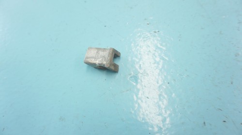 MERCEDES--BENZ W113 230SL 250SL 280SL PAGODA , RIGHT SIDE WINDOW GUIDE JAW - Picture 8 of 9