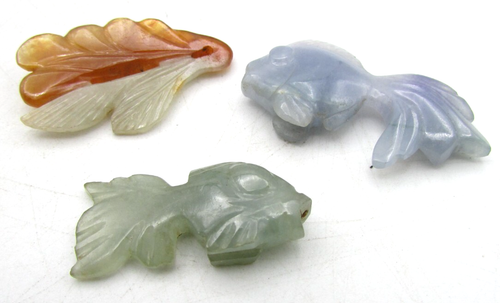 VINTAGE MULTICOLOR CARVED JADE FISH 1.25"-1.5" 3CT LOT OR5 - Picture 5 of 7