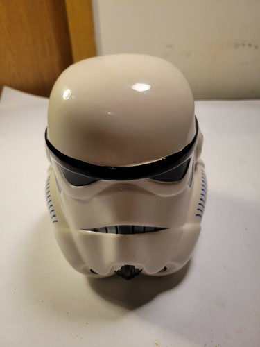 STAR WAR'S STORM TROOPER HEAD WHITE CERAMIC COIN BANK LUCUSFILM - Picture 1 of 5
