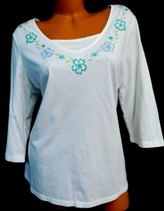 White-stag-white-blue-green-floral-embroidered-3-4-sleeve-v-neck-stretch-top-XL