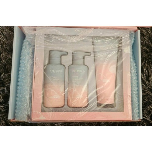 NEU UND VERPACKT Kylie Skin 3-teiliges Babypflegeset sanftes Shampoo Spülung Schaumbad