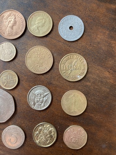 Random Vintage Coins And Tokens Lot Of 27 - Picture 4 of 8