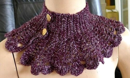 Kragen Schal Handarbeit Halstuch Halswärmer gehäkelt Acryl lila Faden Knöpfe  - Bild 7 von 12