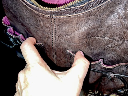 OASIS BROWN DISTRESSED GENUINE LEATHER CROSS HANDBAG Vgc Boho Western Tassles - Picture 7 of 8