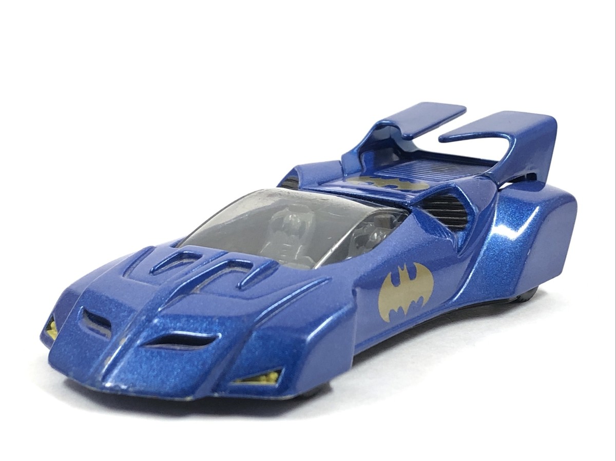 DC Comics 75 バットモービル 1/43 DCマルチバース/ バットマン&ロビン Mr.フリーズの逆襲: バット