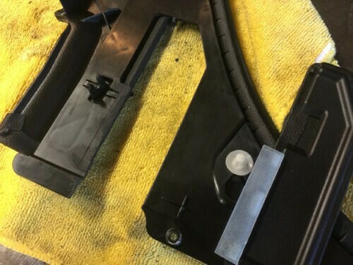 Mercedes R230 Flap Replacement Hinge 23069009417F08 Convertible - Picture 4 of 19