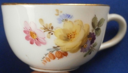 Antique Meissen Porcelain Miniature Child's / Doll Cup & Saucer Porzellan Tasse - Picture 6 of 10