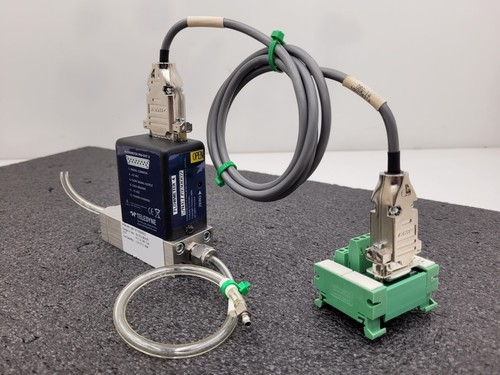 Teledyne HFM-300 Mass Flow Meter Controller 50 SCCM/AIR Working Pull - Picture 3 of 13