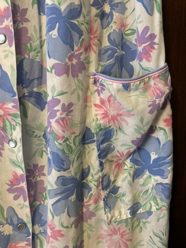 Vandemere House Coat Robe Multi Color Floral Pearl Snap Nightgown Women’s Large - Picture 5 of 5