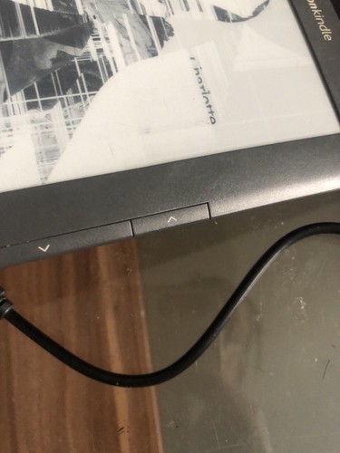 Amazon Kindle 3 e-reader D00901- Screen Not Turning On -Pls See Item Description - Picture 16 of 20