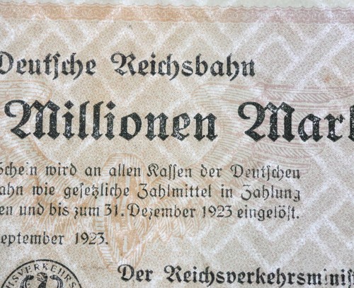 Billete de 10 millones de marcos 1923 - Serie: HR-24 004288 Reichsbahn (ferrocarril) -VF-#E45 - Imagen 3 de 4