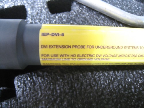 Indicador de voltaje digital HDE HD DVI-100 99 kV con sonda de gancho y estuche rígido - Imagen 4 de 5