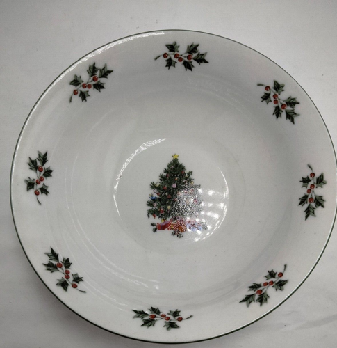 Gibson Bowl Christmas Tree  Noel Morning Cereal Holly Green Trim - Picture 1 of 3