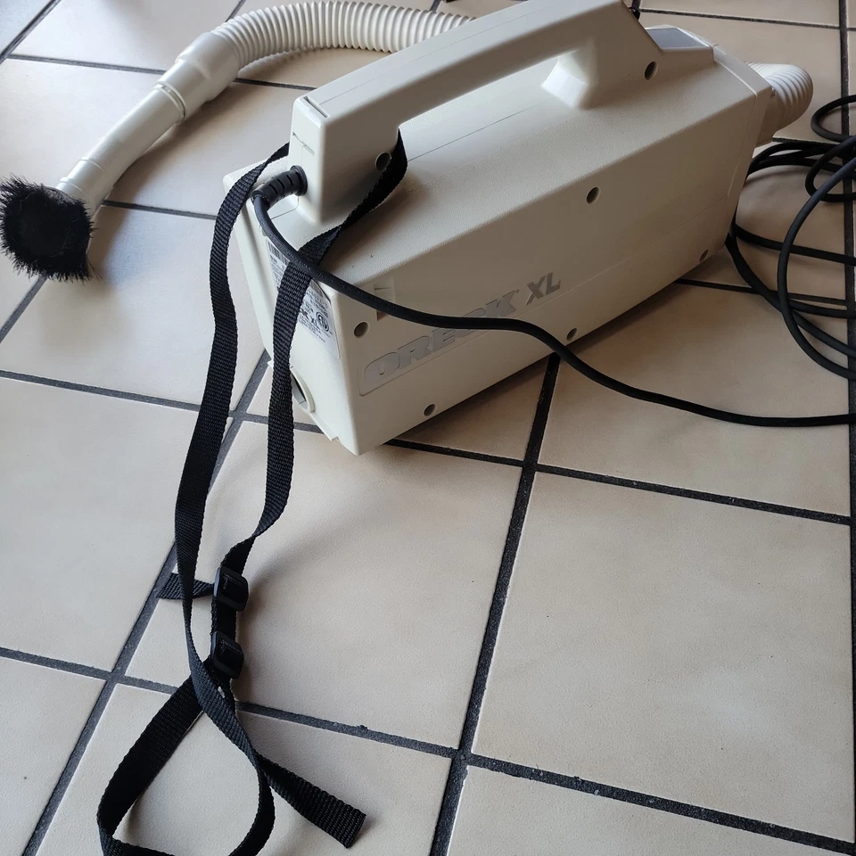 Oreck XL BB870-AW Aspiradora de bote compacto de mano destructor de polvo transporte  Foto 2 de 3