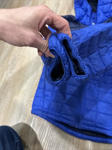 The North Face Thermoball gefütterte Jacke Jungen Small 7-8 blau Primaloft - Bild 6 von 18