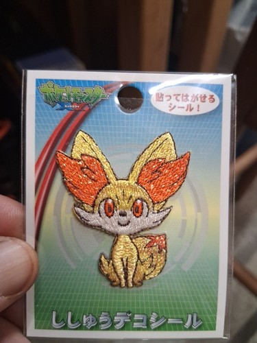 Pokemon Lunch Box With Over 60 Collectible Pieces See Pictures - Picture 19 of 19