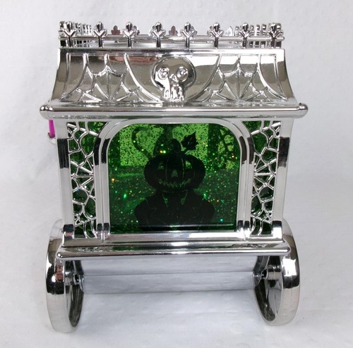 Candelabro de 3 mechas Bath and Body Works CARRIAGE WATERGLOBE ILUMINAR Halloween - Imagen 11 de 13
