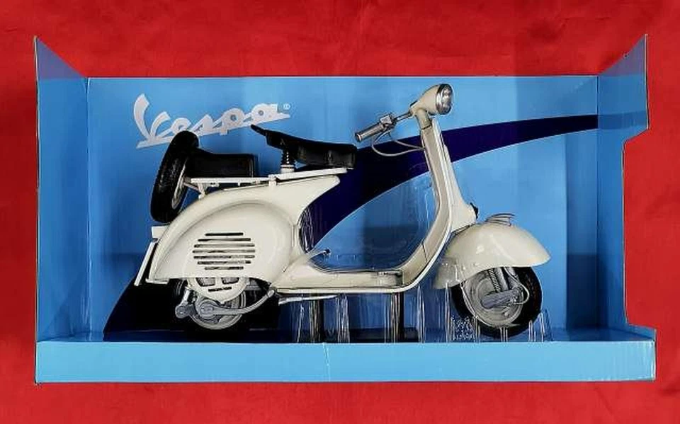 Newray Big Size Vespa 150Vl 1/6 Bike - Image 4 of 4