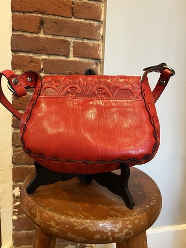 Patricia Nash MICAELA Rose Tooled Leather Messenger Shoulder Bag Purse Red - Picture 5 of 20