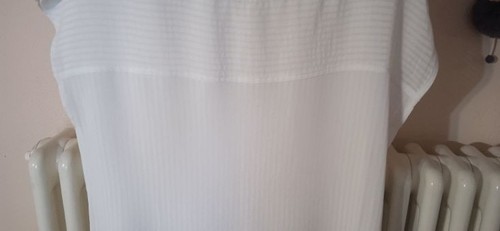 MANGO-BLUSA BIANCA-TG.42/44-SBRACCIATA IN TESSUTO MORBIDO E LEGGERO - Foto 3 di 3