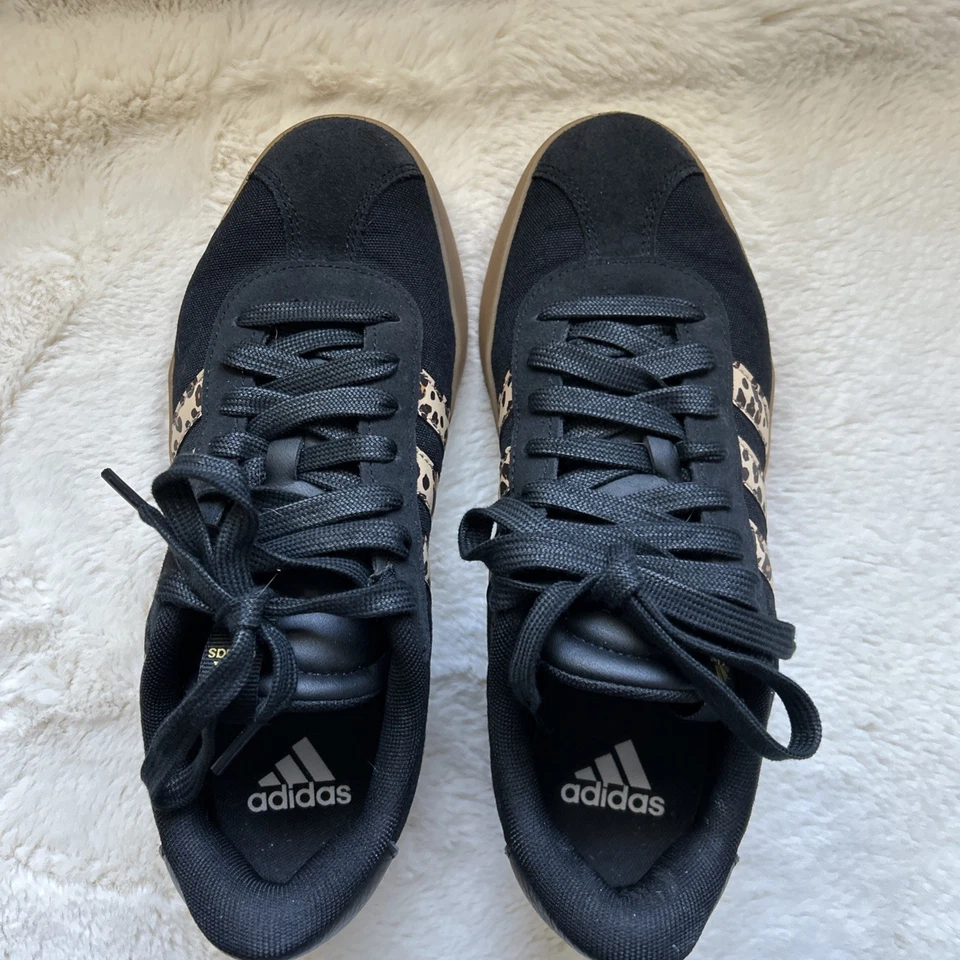 Adidas Grand Court para mujer negras con rayas de leopardo talla 8 Foto 4 de 4