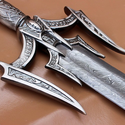 40" Hand-Forged Damascus Steel Rat-Tail Batman Sword with Premium Leather Sheath - Picture 4 of 9