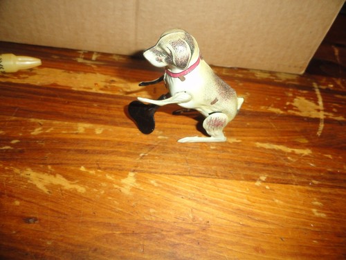 Vintage Metall Blech Aufzieh Hundespielzeug mit Schlüssel primitiv antik - Bild 1 von 3