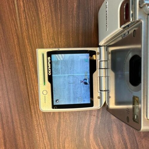 Olympus i:robe IR-500 4.0MP Digital Camera - Silver From Japan 0010 - Picture 2 of 18