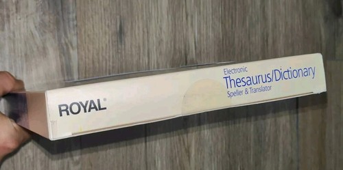 ROYAL THESAURUS DICTIONARY SPELLER & TRANSLATOR ELECTRONIC HANDHELD RP7000 NEW - Picture 4 of 9