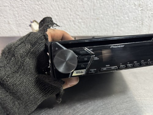 Reproductor de CD Pioneer DEH-S100UB USB auxiliar - Imagen 5 de 7
