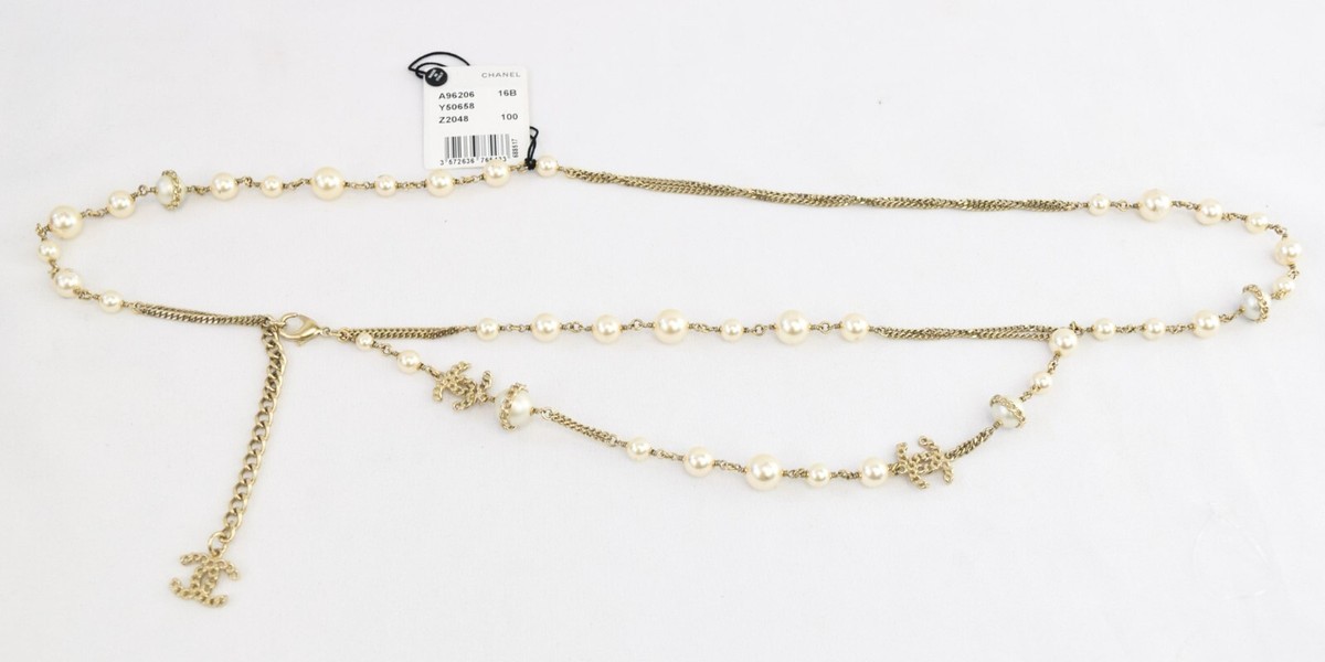 NWT CHANEL Faux Pearl Chain Fancy Belt Gold Interlocking CC  display picture 1