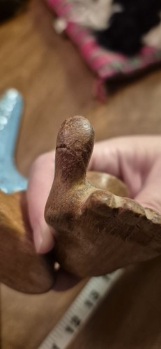 Pair Of Vintage Carved Wood Primitive Toe Up Foot Feet Ashtray  - Picture 13 of 14