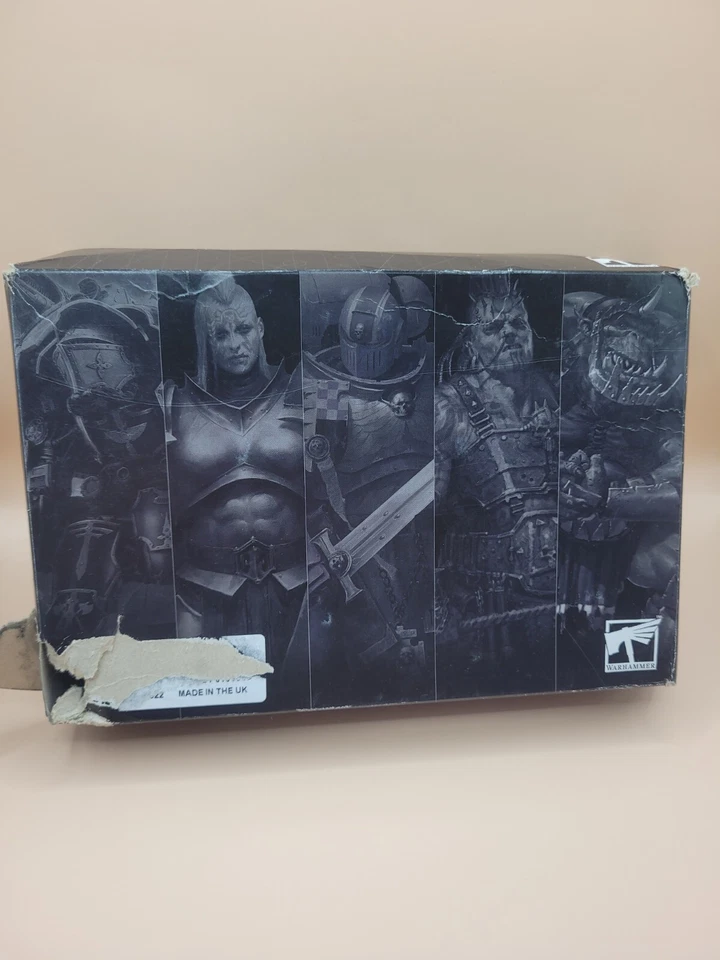 Warhammer 40K Aegis Defence Line Wall of Martyrs Terrain - открытая коробка - Изображение 3 из 3