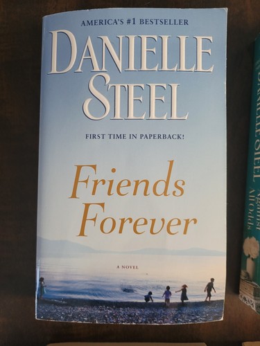 DANIELLE STEEL Lot of 5 Hardcover/Paperback Books-Assorted Titles - Imagen 2 de 14