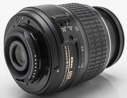 Nikon AF-S DX SWM Nikkor ED 18-55 mm 3,5-5,6 G II 18-55 mm - Foto 4 di 6