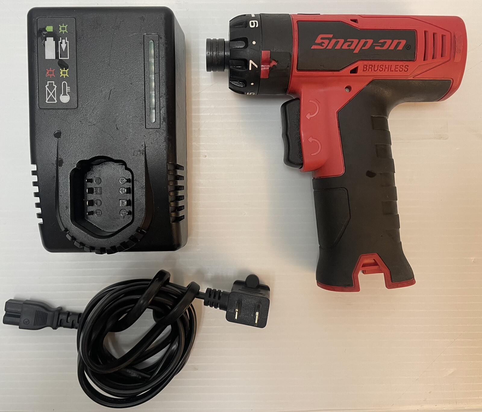 SnapOn 1/4" Hex Cordless Screwdriver 14.4V CTS861 W/ Charger (No